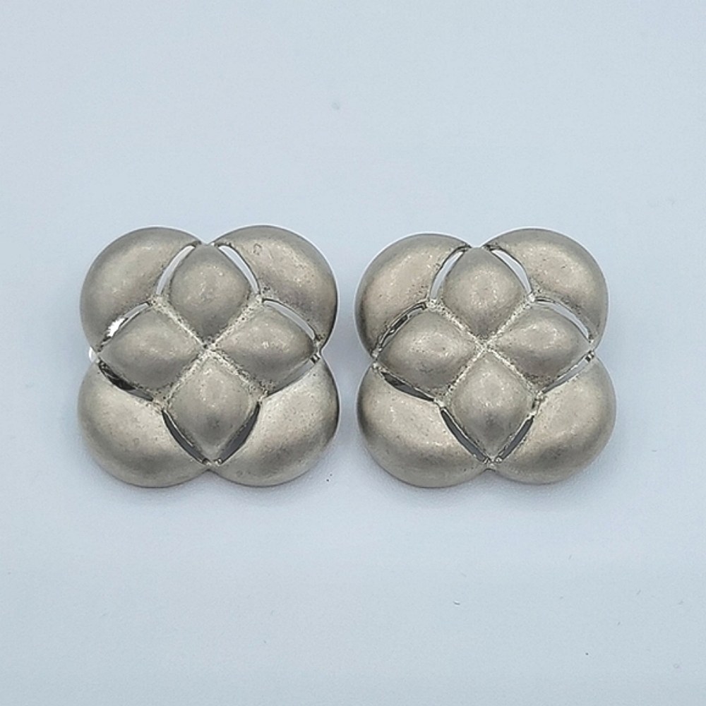 Vintage Earrings Shoe Clips Matte Silvertone Clip On Earrings #764